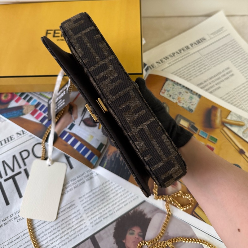 Fendigraphy FF Logo 緹花帆布二合一鍊包/WOC(棕色)-3