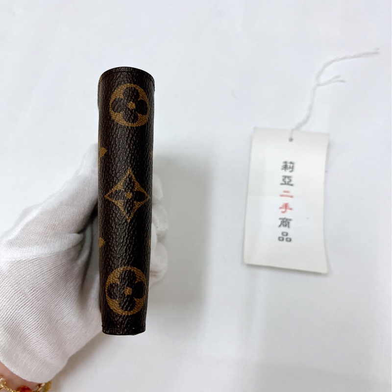 莉亞精品♡LV 對開短夾 綠 二手-4