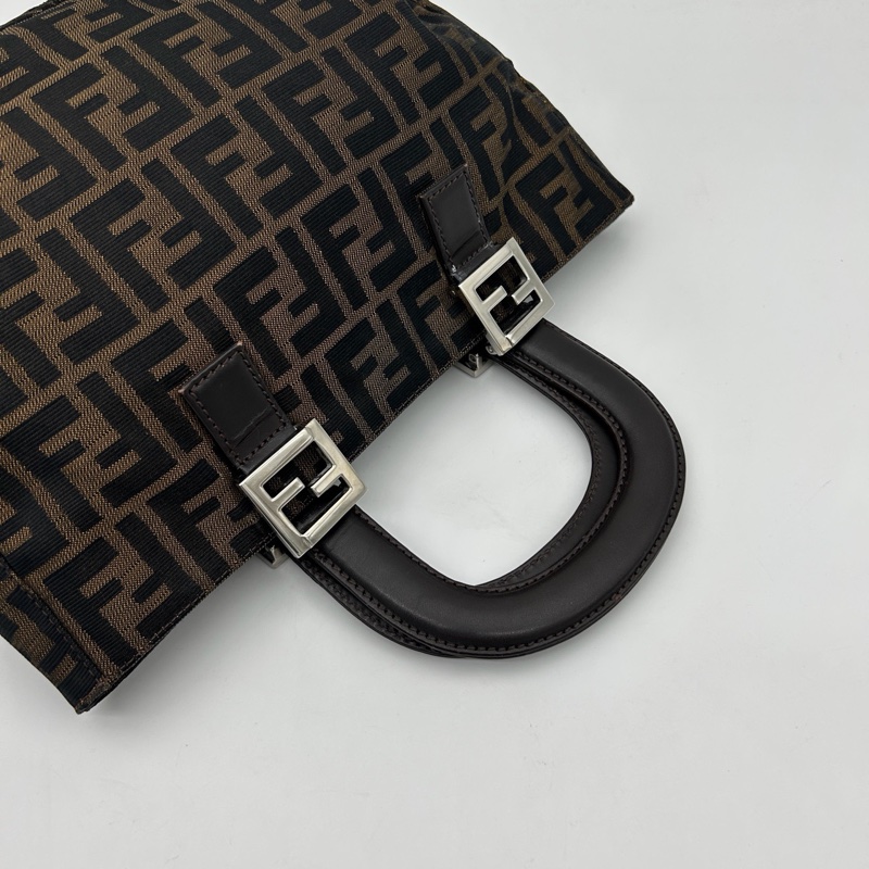 Fendi棕色老花銀扣波士頓手提包-2