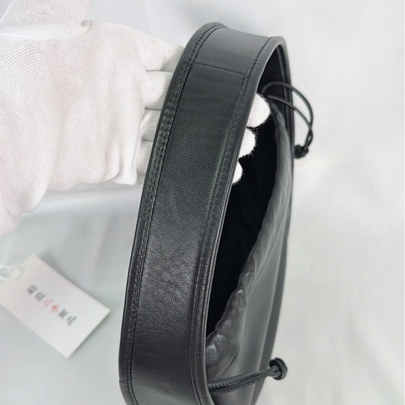 莉亞精品♡ Alexander Wang 皮革肩背包 二手美包-5