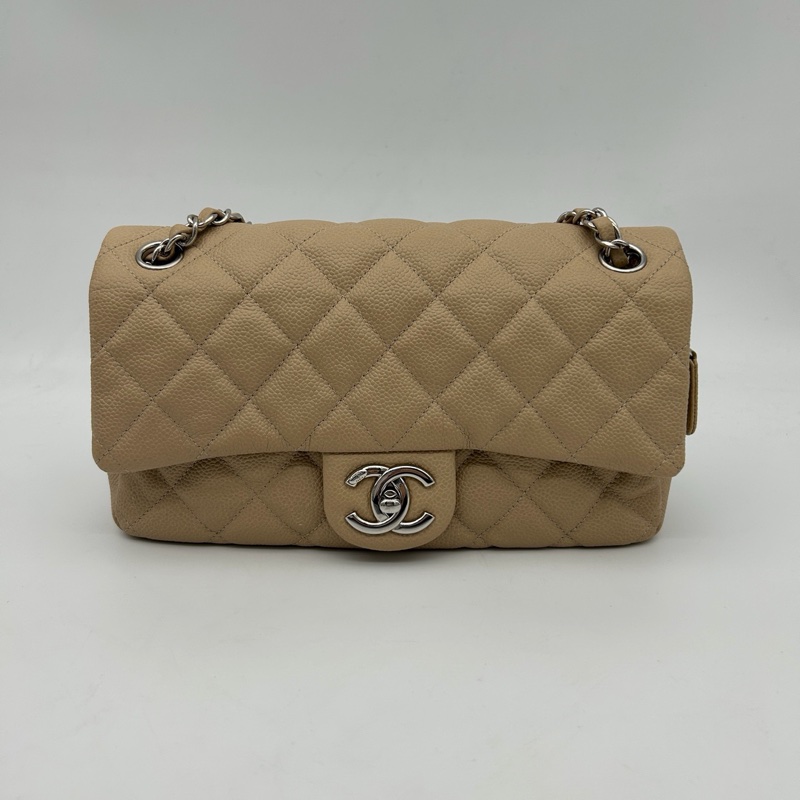 CHANEL香奈兒魚子醬牛皮奶茶色銀扣拉鍊款cf鏈條包-0