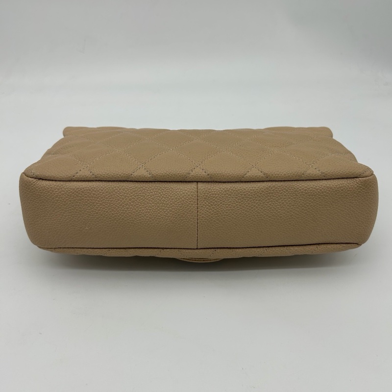 CHANEL香奈兒魚子醬牛皮奶茶色銀扣拉鍊款cf鏈條包-6