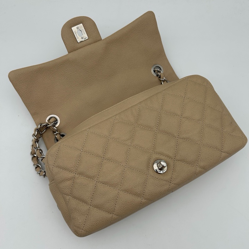 CHANEL香奈兒魚子醬牛皮奶茶色銀扣拉鍊款cf鏈條包-7