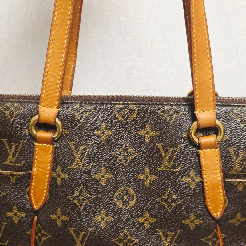 母親節特價 二手 小款 LV原花 天心包 氣質出眾-6