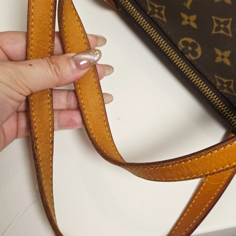 母親節特價 二手 小款 LV原花 天心包 氣質出眾-30