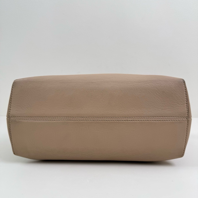 芬迪/Fendi 米色牛皮斜挎包 銀扣-4