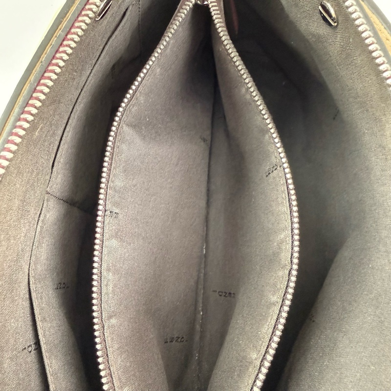 芬迪/Fendi 米色牛皮斜挎包 銀扣-8