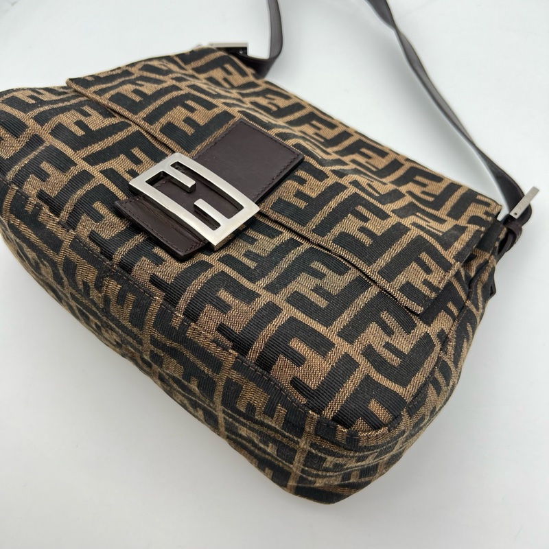 FENDI 芬迪中古老花大胖丁單肩包 銀扣 尺寸約29*21*12-3