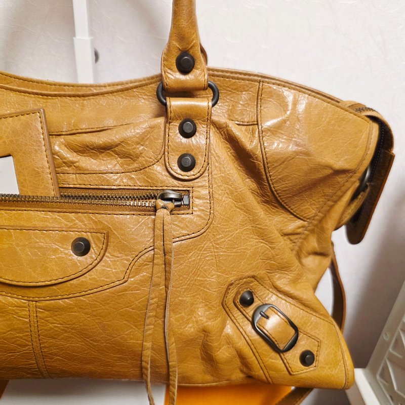 母親節特價 巴黎世家 招財 大地色 機車包 (Part Time款) 包身輕盈,肩背手提兩宜-7