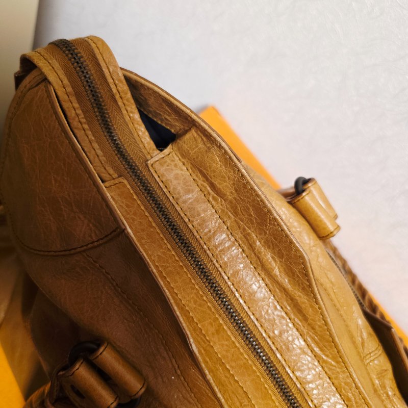 母親節特價 巴黎世家 招財 大地色 機車包 (Part Time款) 包身輕盈,肩背手提兩宜-31