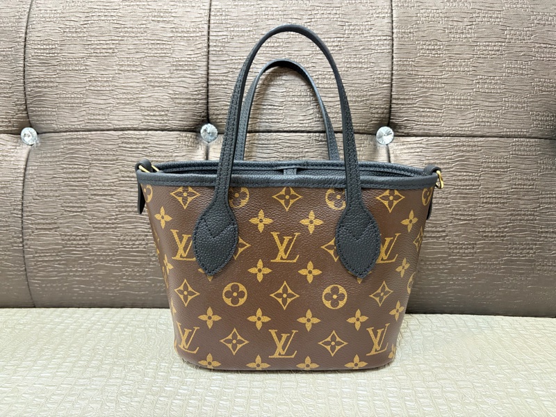 LV 原花黑牛皮雙面Neverfull insideout BB托特包-8