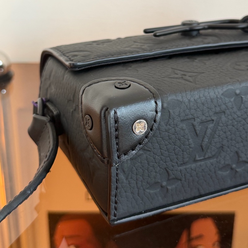 #95新 Louis Vuitton Steamer 黑壓紋盒子包-7