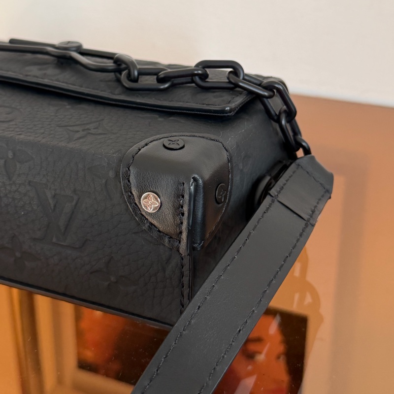 #95新 Louis Vuitton Steamer 黑壓紋盒子包-8