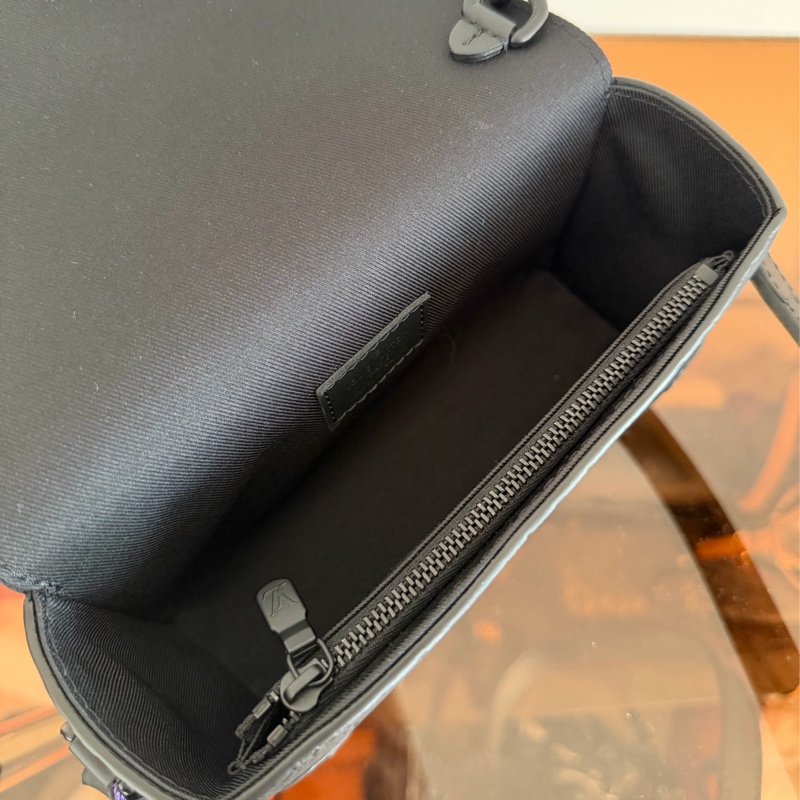 #95新 Louis Vuitton Steamer 黑壓紋盒子包-15