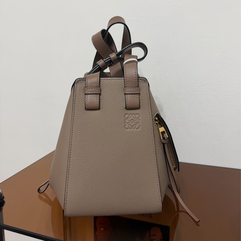 #99新 Loewe hammock Compact 新小號沙色