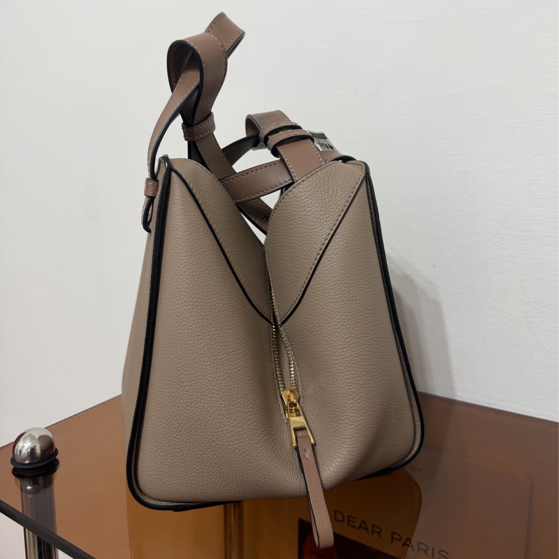 #99新 Loewe hammock Compact 新小號沙色-3