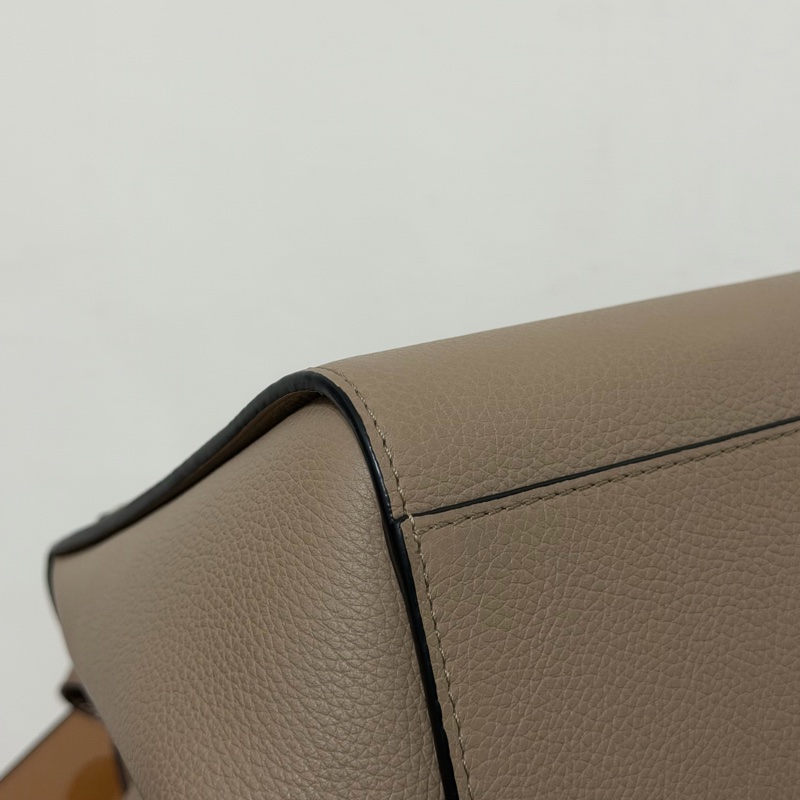 #99新 Loewe hammock Compact 新小號沙色-5