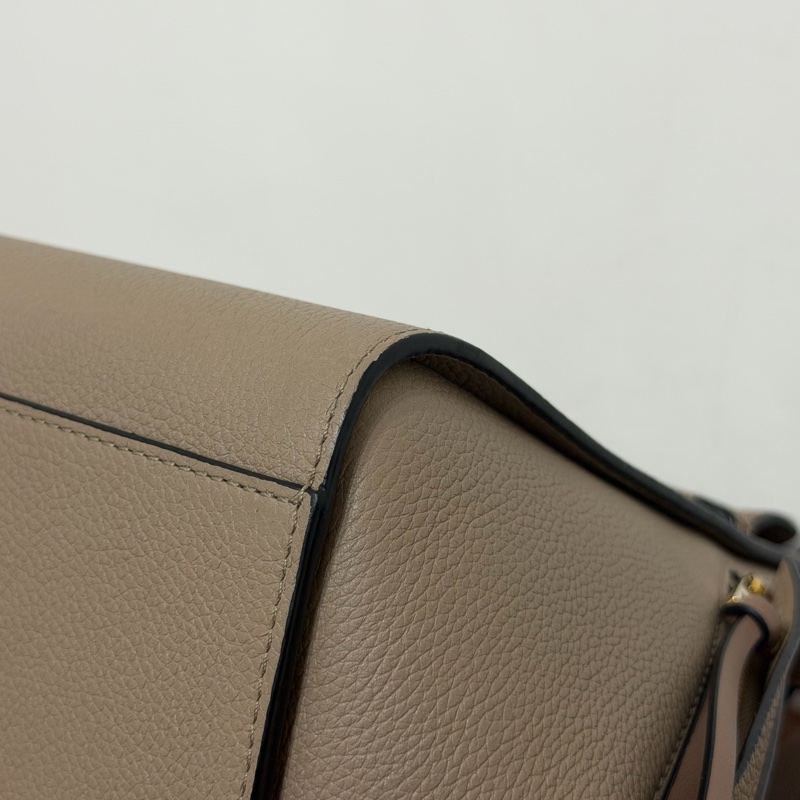 #99新 Loewe hammock Compact 新小號沙色-6