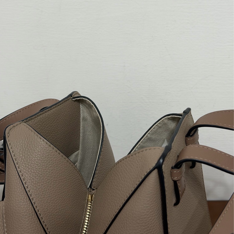 #99新 Loewe hammock Compact 新小號沙色-9