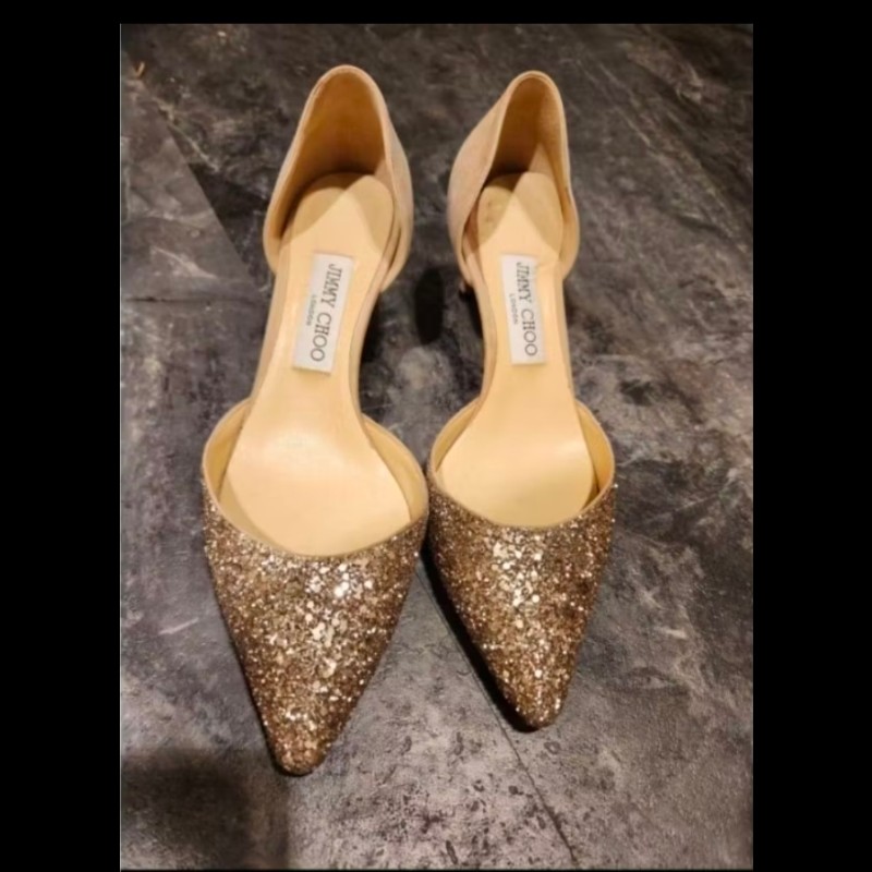 JIMMY CHOO 亞洲限定款 亮片麂皮拼接尖頭高跟鞋（香檳金/膚色）-1