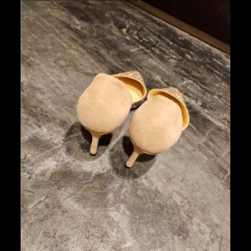 JIMMY CHOO 亞洲限定款 亮片麂皮拼接尖頭高跟鞋（香檳金/膚色）-2