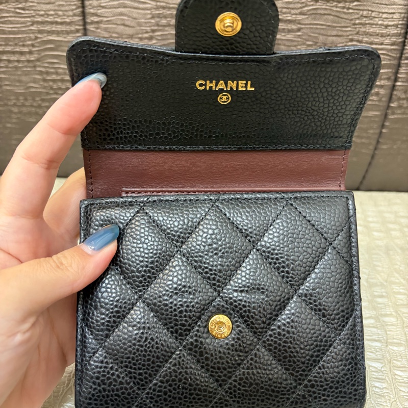 Chanel 黑荔枝牛皮金釦三折短夾AP0231-5