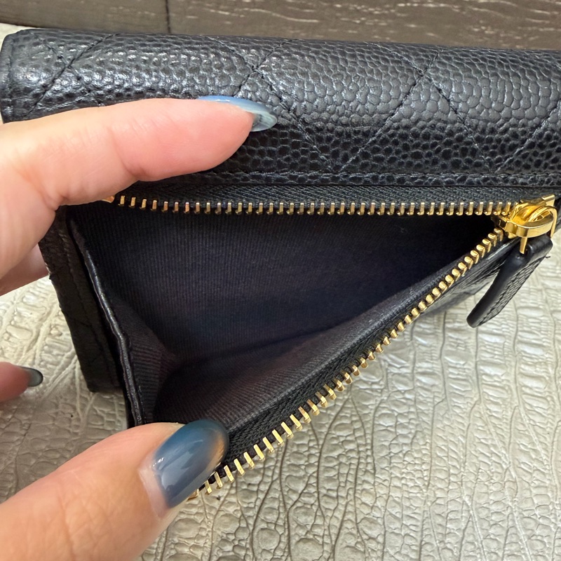 Chanel 黑荔枝牛皮金釦三折短夾AP0231-8