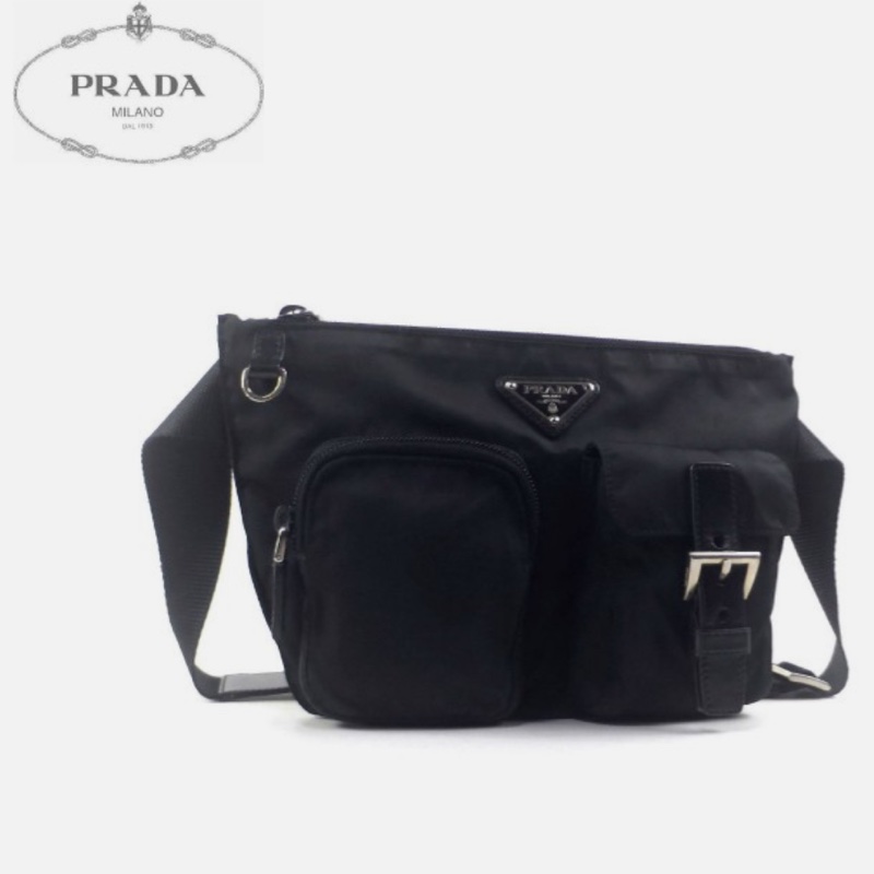 9新🎖️男生怎麼背怎麼帥的黑色PRADA🖤經典尼龍 胸口包 腰包 斜背包-14