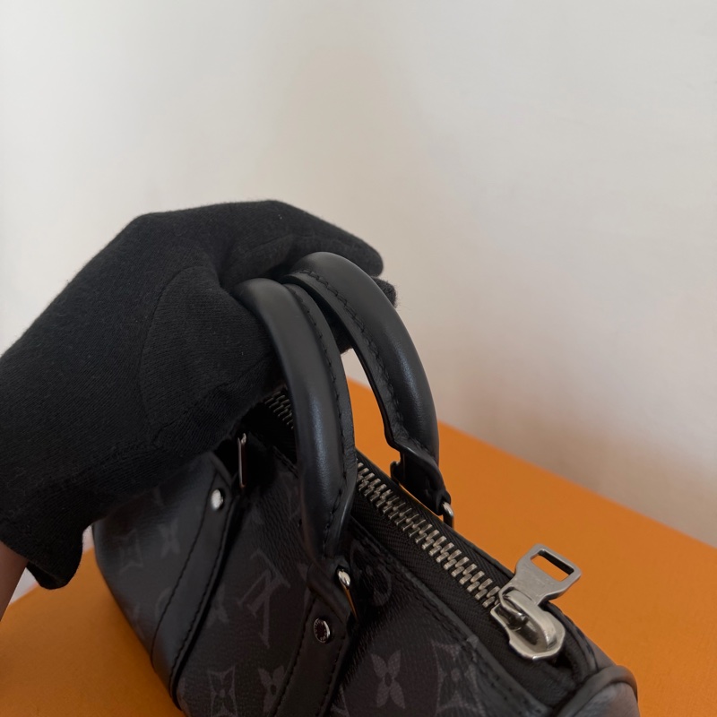 #已停產 Louis Vuitton Keepall xs 黑武士-8