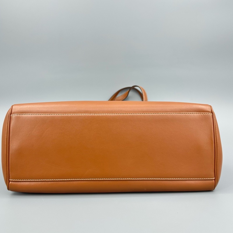 Celine 賽琳 soft16 全皮焦糖色單肩包 32*25 附件:單品-4