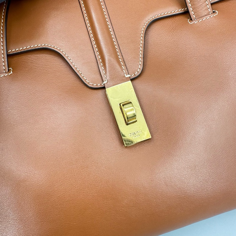 Celine 賽琳 soft16 全皮焦糖色單肩包 32*25 附件:單品-5