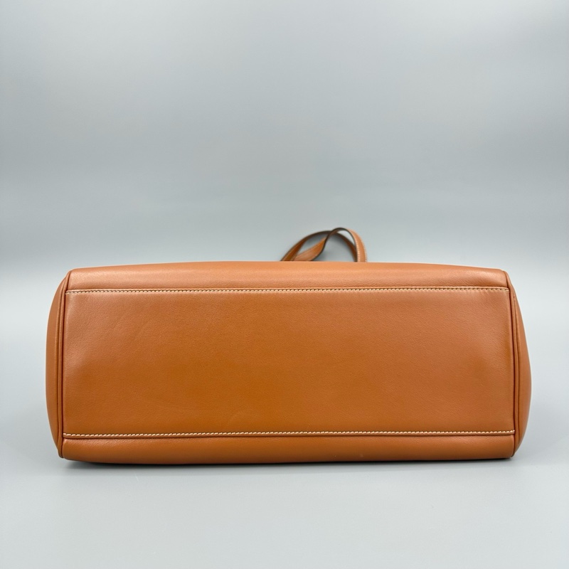 Celine 賽琳 soft16 全皮焦糖色單肩包 32*25 附件:單品-9