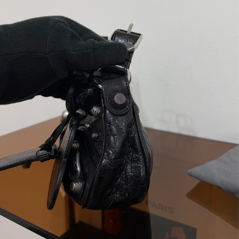 #全網最便宜 Balenciaga Le Cagole xs 月牙包機車包-5