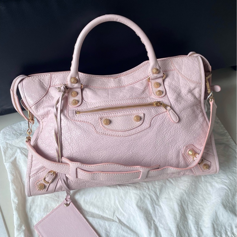 Balenciaga 巴黎世家櫻花粉金釘中號機車包。-0