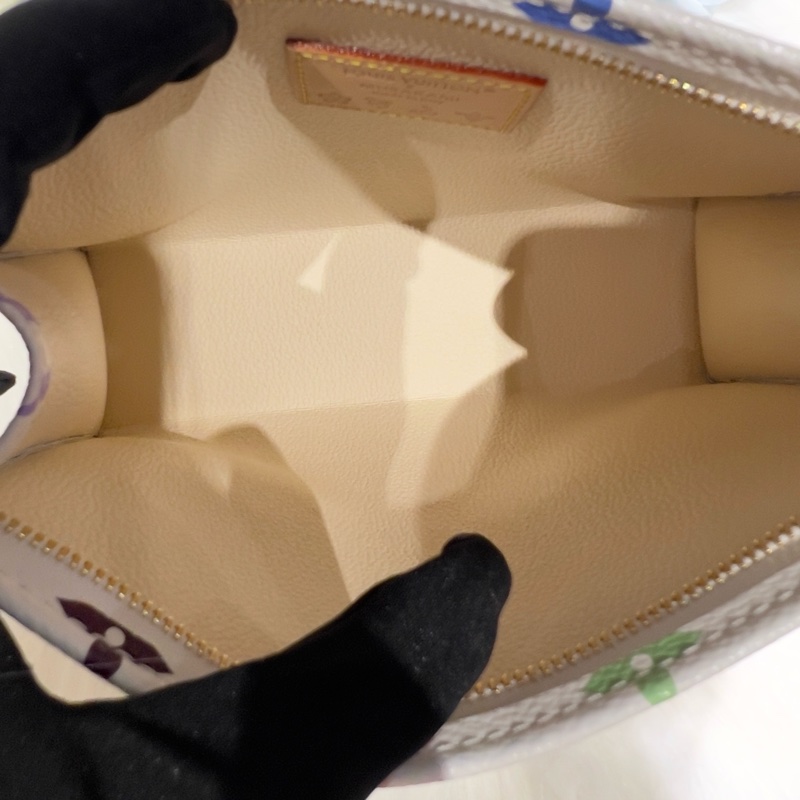 lv 村上隆 聯名款 洗漱包19 白三彩 全新芯片 中號 女款 白色-6