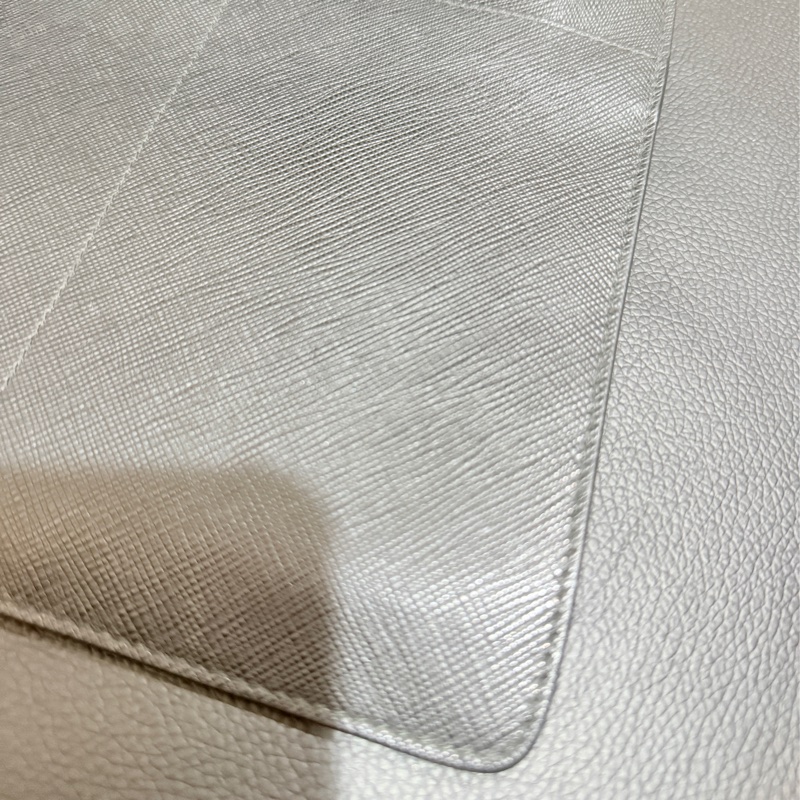 過海關✈️超方便的PRADA斜背包 黑色防刮牛皮材質-15