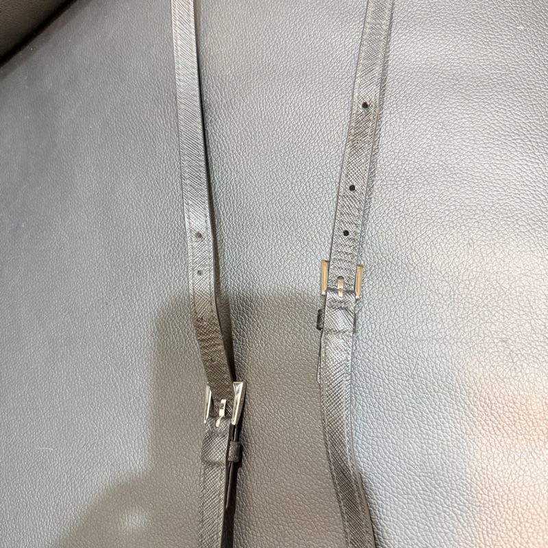 過海關✈️超方便的PRADA斜背包 黑色防刮牛皮材質-28