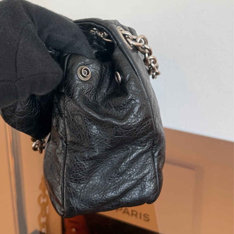 #小紅書爆款 Balenciaga Monaco Mini 黑銀 枕頭包-3