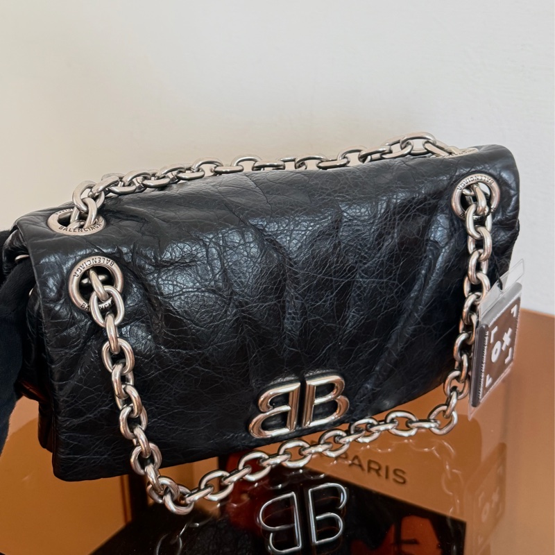 #小紅書爆款 Balenciaga Monaco Mini 黑銀 枕頭包-9