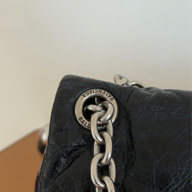 #小紅書爆款 Balenciaga Monaco Mini 黑銀 枕頭包-12