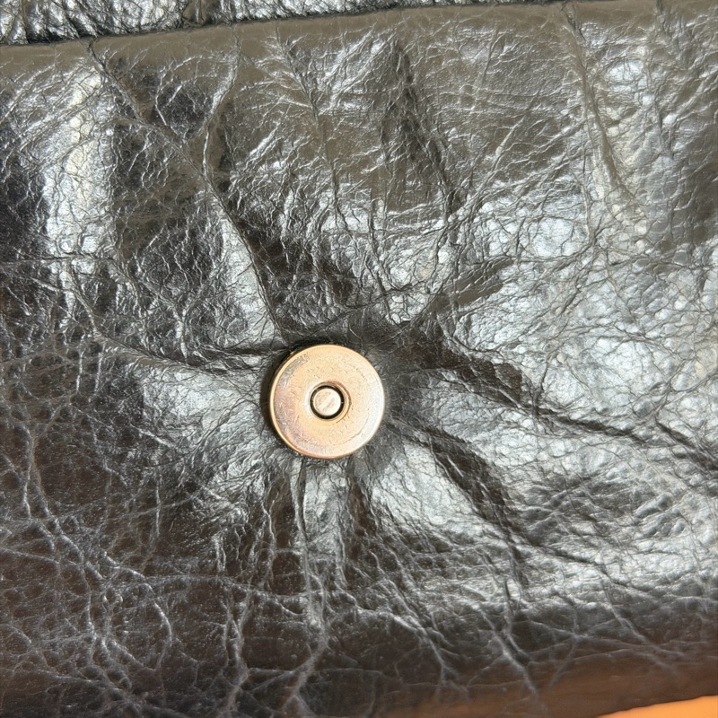 #小紅書爆款 Balenciaga Monaco Mini 黑銀 枕頭包-16