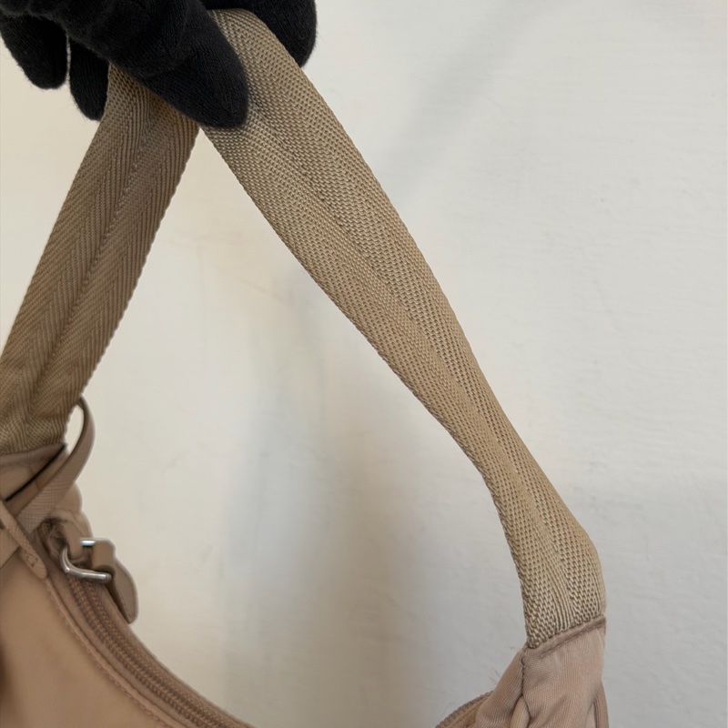 #全網最便宜 Prada 2000 hobo 奶茶色-13