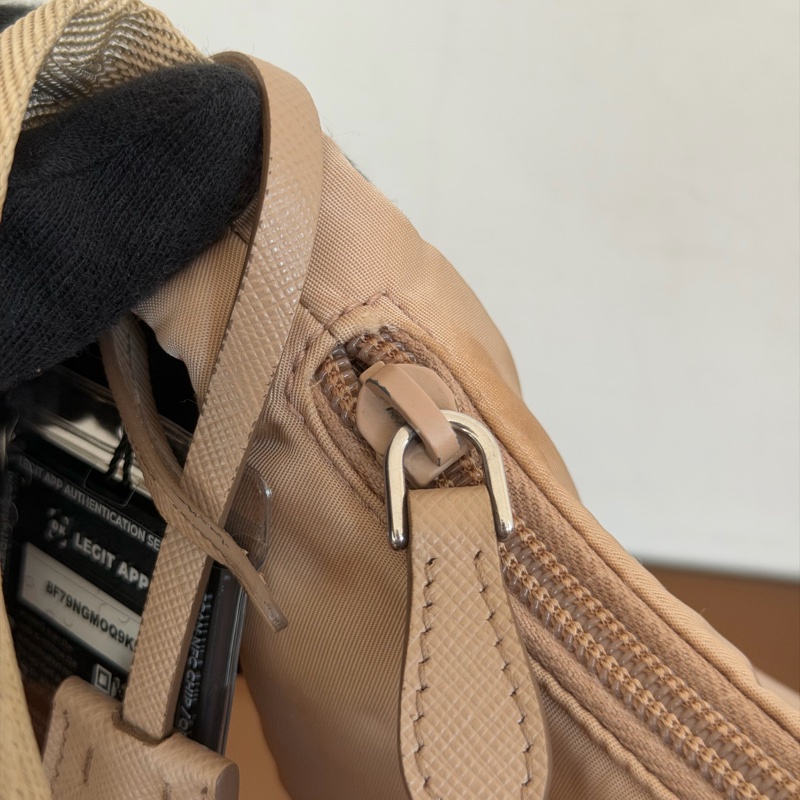 #全網最便宜 Prada 2000 hobo 奶茶色-14