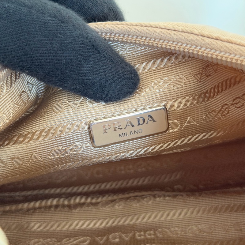 #全網最便宜 Prada 2000 hobo 奶茶色-15