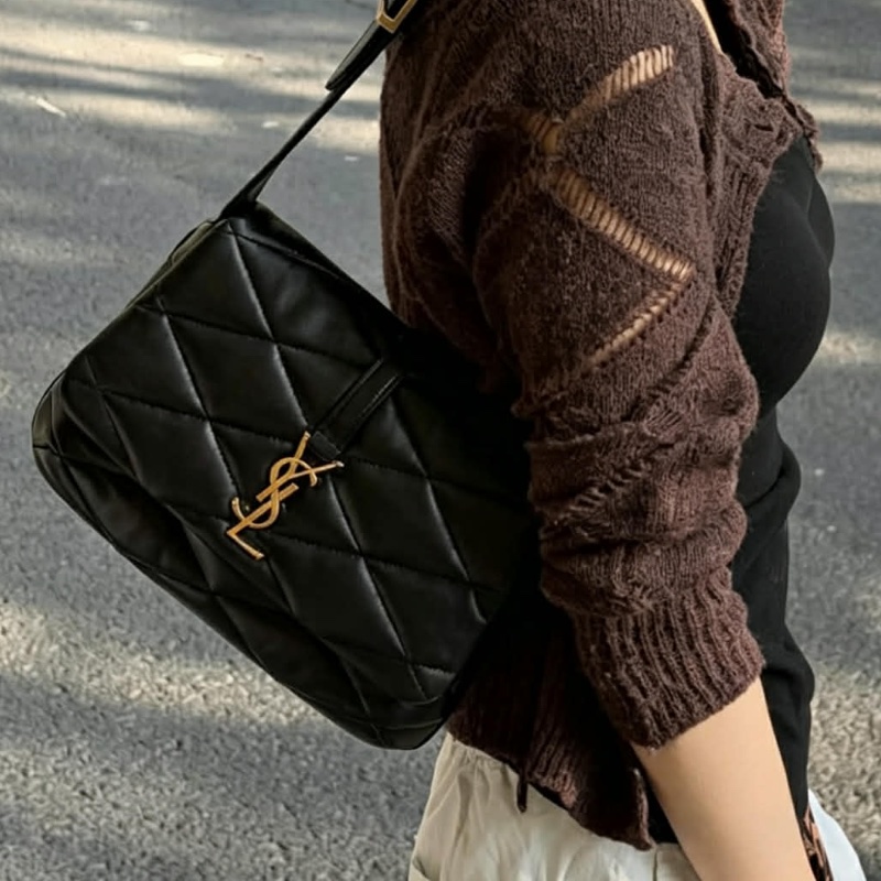 🍓SAINT LAURENT 聖羅蘭Le5A7黑銀油蠟皮V紋雲朵雙肩包後背包-3