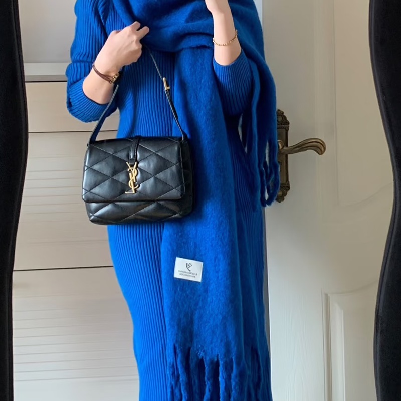 🍓SAINT LAURENT 聖羅蘭Le5A7黑銀油蠟皮V紋雲朵雙肩包後背包-4