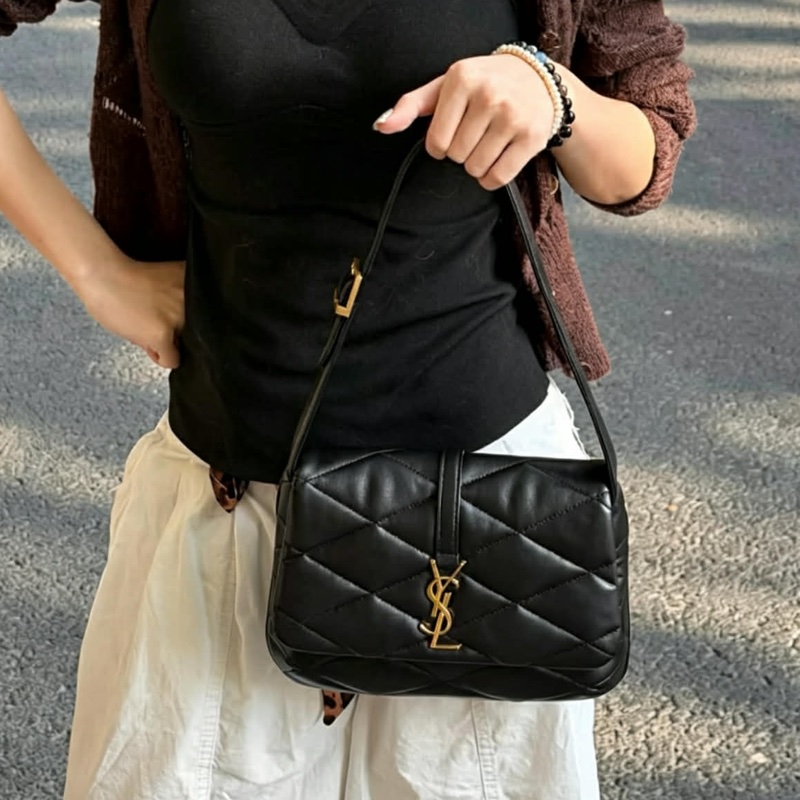 🍓SAINT LAURENT 聖羅蘭Le5A7黑銀油蠟皮V紋雲朵雙肩包後背包-9