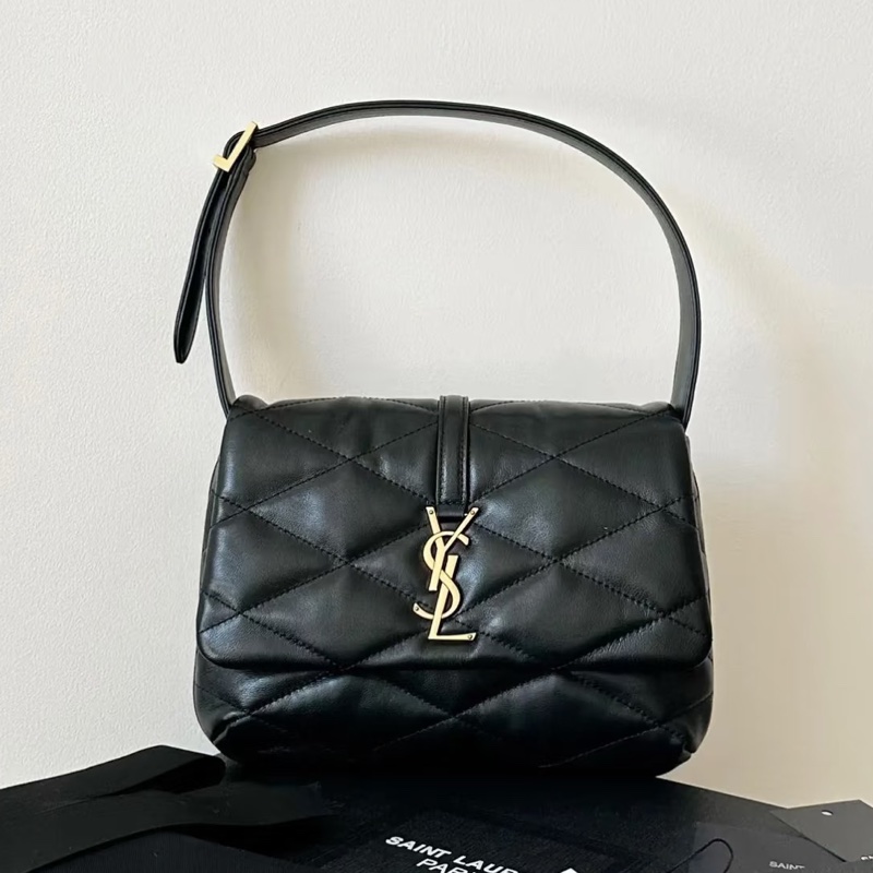 🍓SAINT LAURENT 聖羅蘭Le5A7黑銀油蠟皮V紋雲朵雙肩包後背包-10