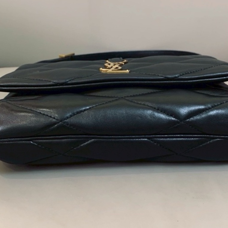 🍓SAINT LAURENT 聖羅蘭Le5A7黑銀油蠟皮V紋雲朵雙肩包後背包-15