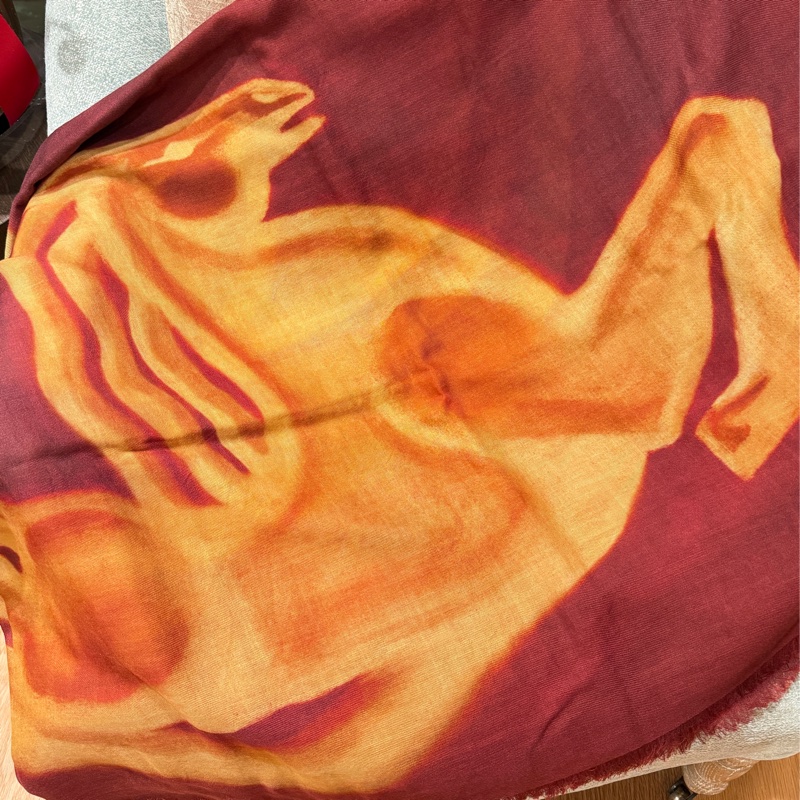 Chanel VIC 馬年新年禮 Cashmere 大披肩 💛全新-2